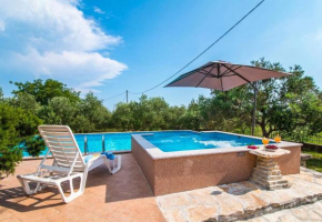 House Mare, Kaštel Novi